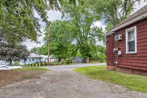 14 Summer Avenue Hudson NH 03051
