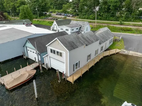 44 Channel Lane Laconia NH 03246
