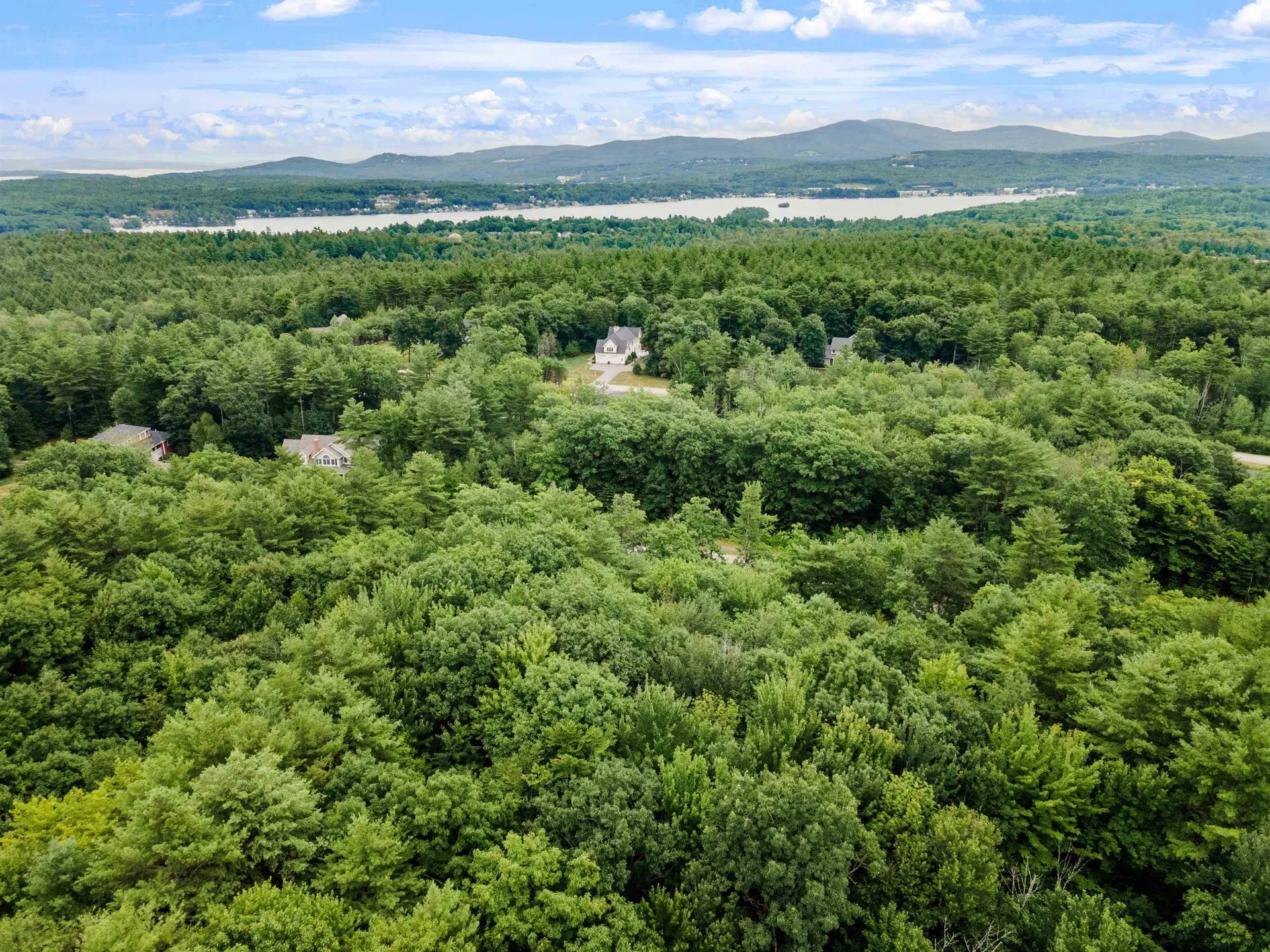 102 Turner Way Laconia NH 03246