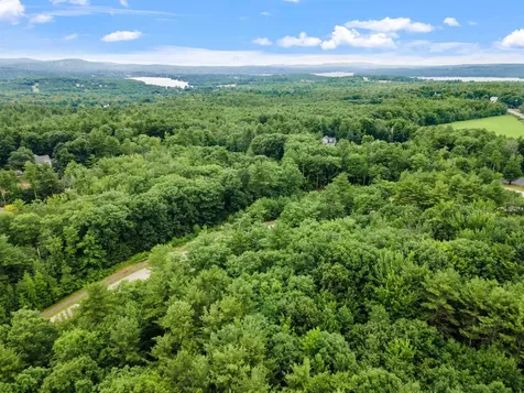102 Turner Way Laconia NH 03246