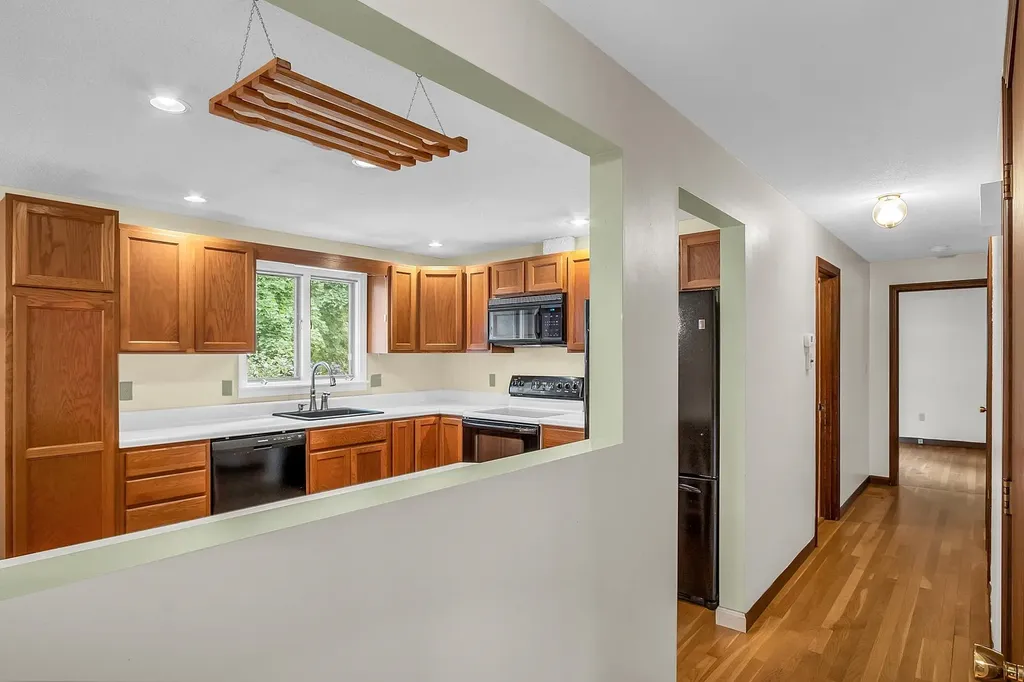 9 Walden Drive Merrimack NH 03054