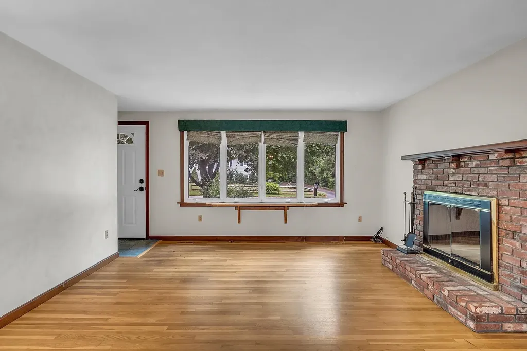 9 Walden Drive Merrimack NH 03054