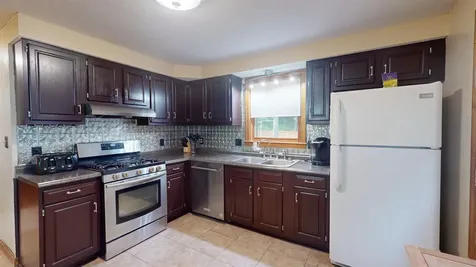 6 Bellflower Circle Concord NH 03303