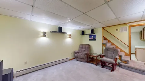 6 Bellflower Circle Concord NH 03303