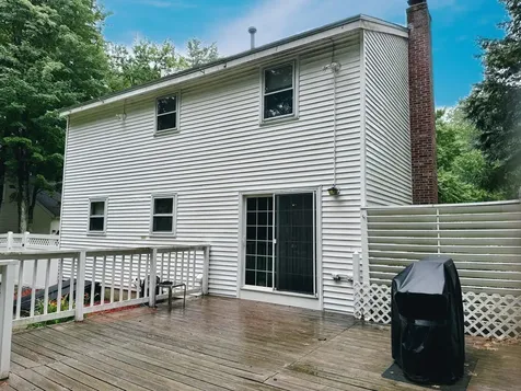 6 Bellflower Circle Concord NH 03303