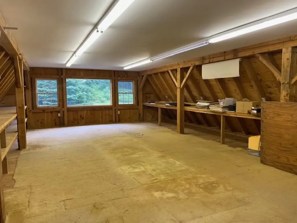 1379 Reilly Road Londonderry VT 05148