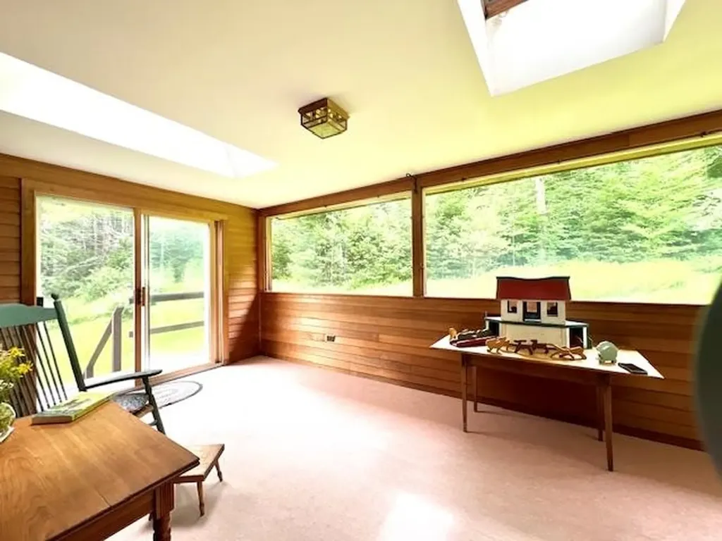 1379 Reilly Road Londonderry VT 05148