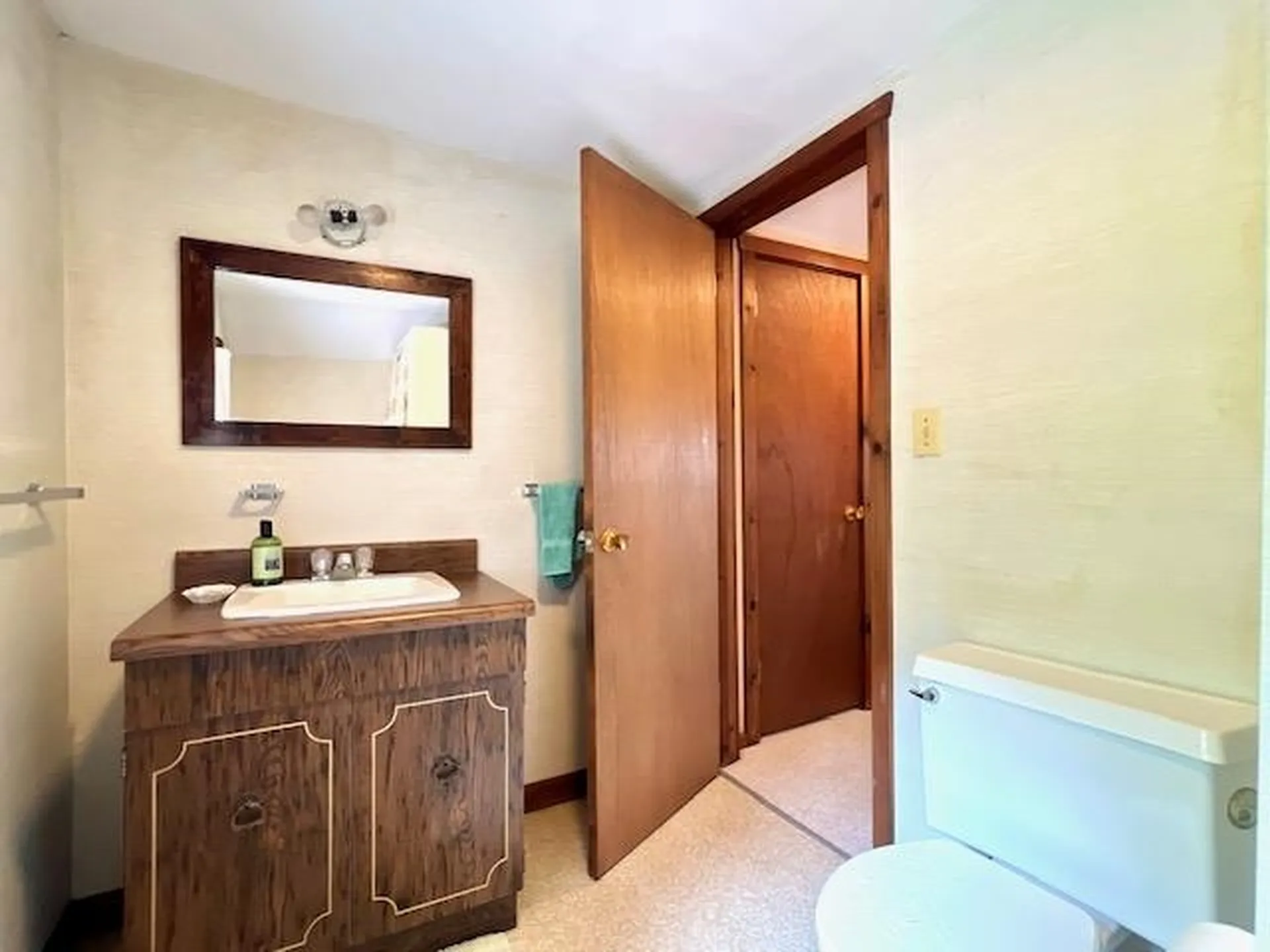 1379 Reilly Road Londonderry VT 05148