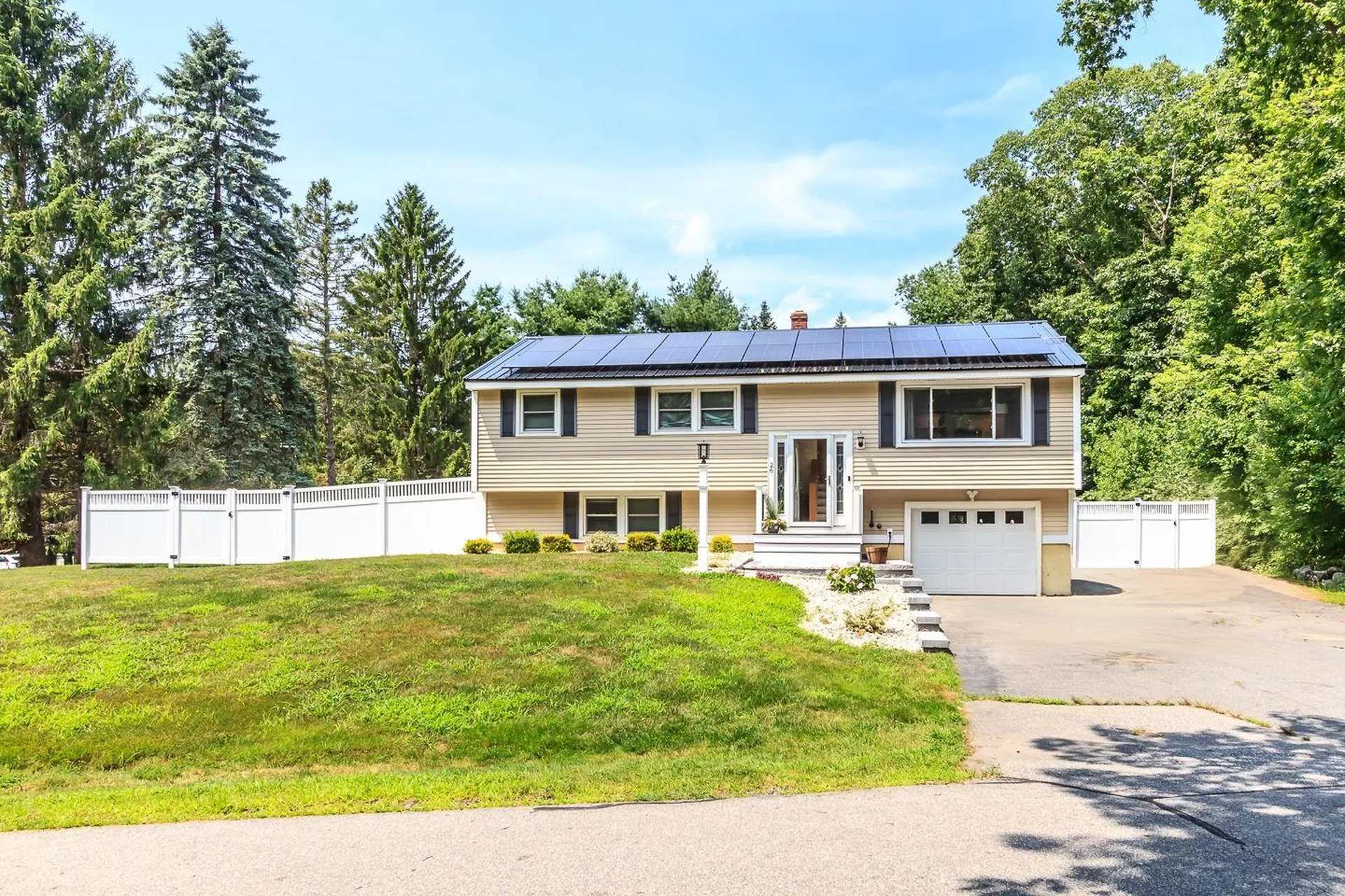26 Wood Drive Atkinson NH 03811