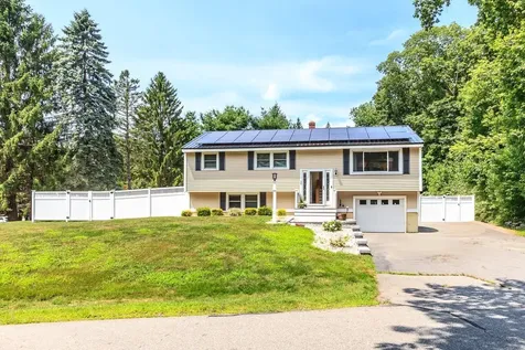 26 Wood Drive Atkinson NH 03811