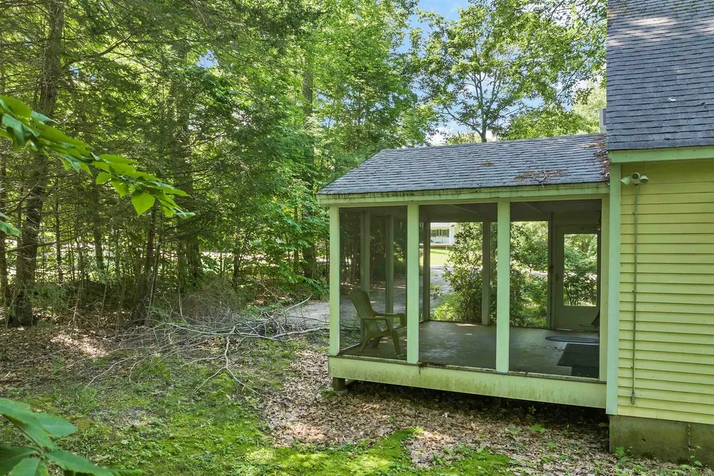9 Council Tree Lane Wolfeboro NH 03894