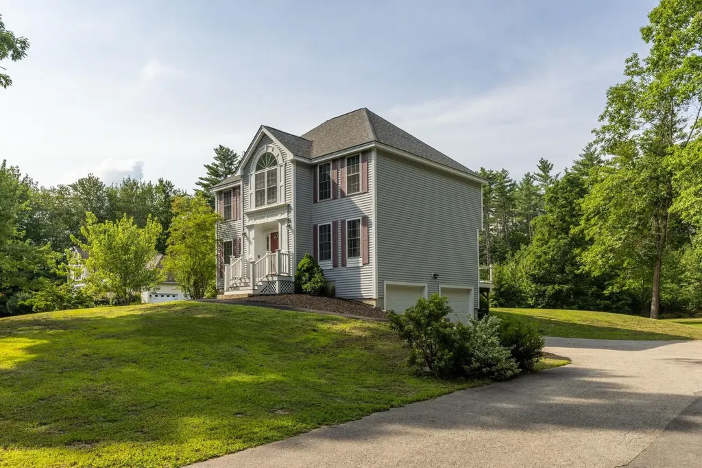 18 Whitehouse Road Rochester NH 03867
