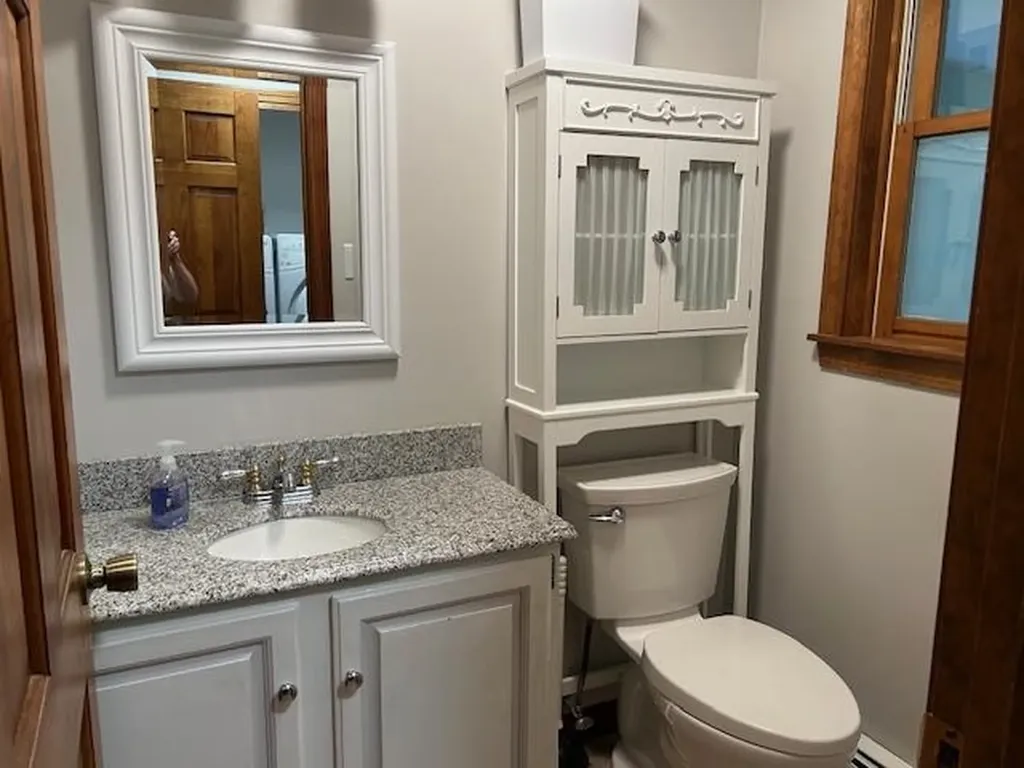 91 Hovey Road Londonderry NH 03053