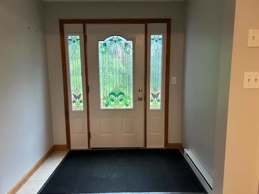91 Hovey Road Londonderry NH 03053