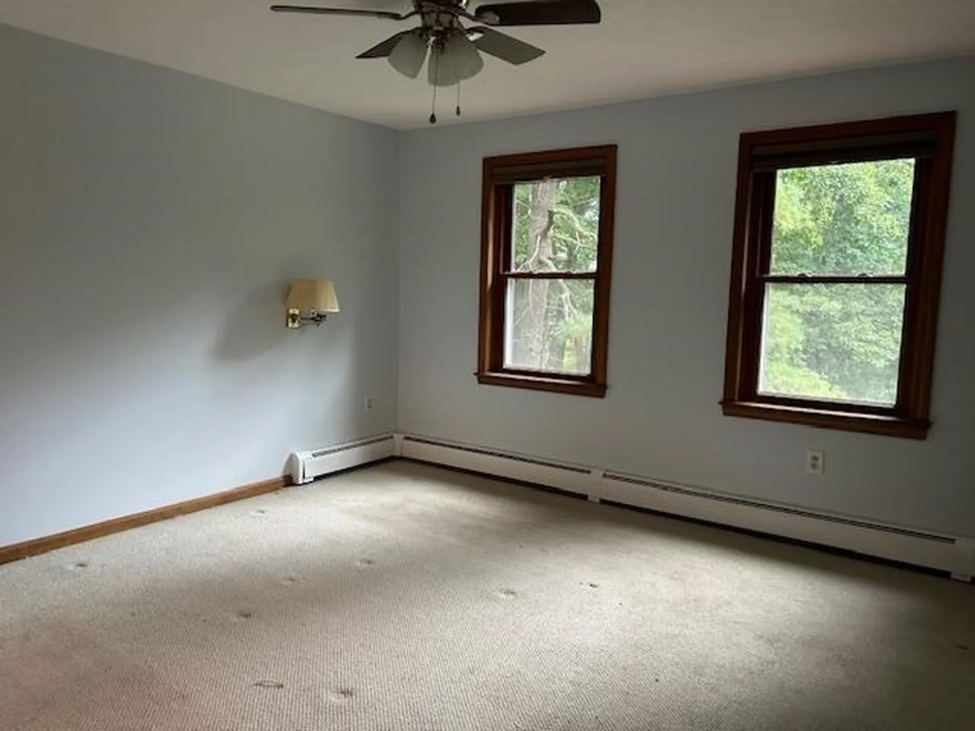 91 Hovey Road Londonderry NH 03053