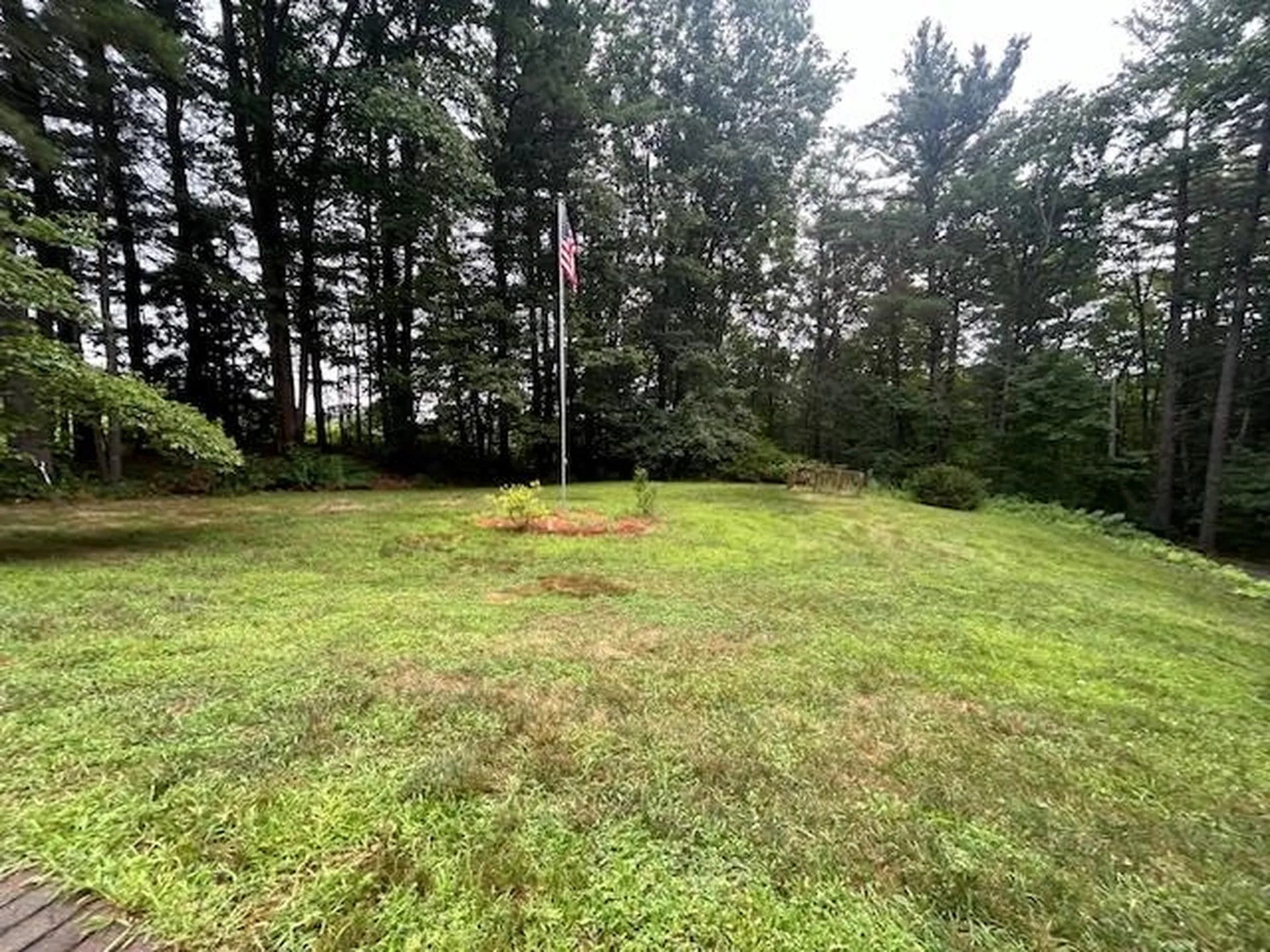 91 Hovey Road Londonderry NH 03053
