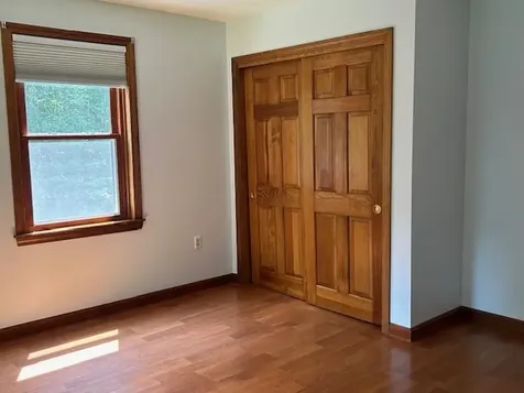 91 Hovey Road Londonderry NH 03053