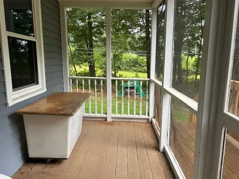 91 Hovey Road Londonderry NH 03053