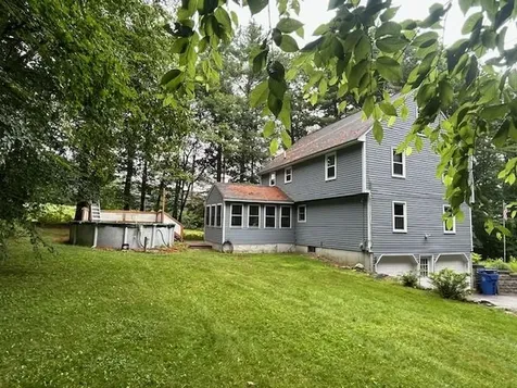 91 Hovey Road Londonderry NH 03053