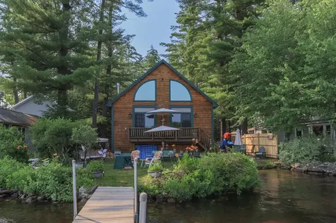 16 Germantown Road Derry NH 03038