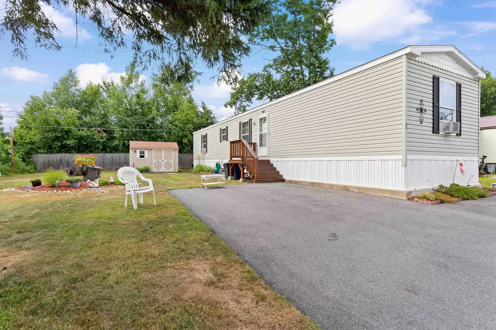 43 Hazel Drive Concord NH 03301
