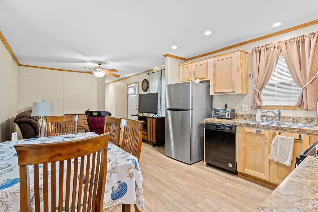 43 Hazel Drive Concord NH 03301