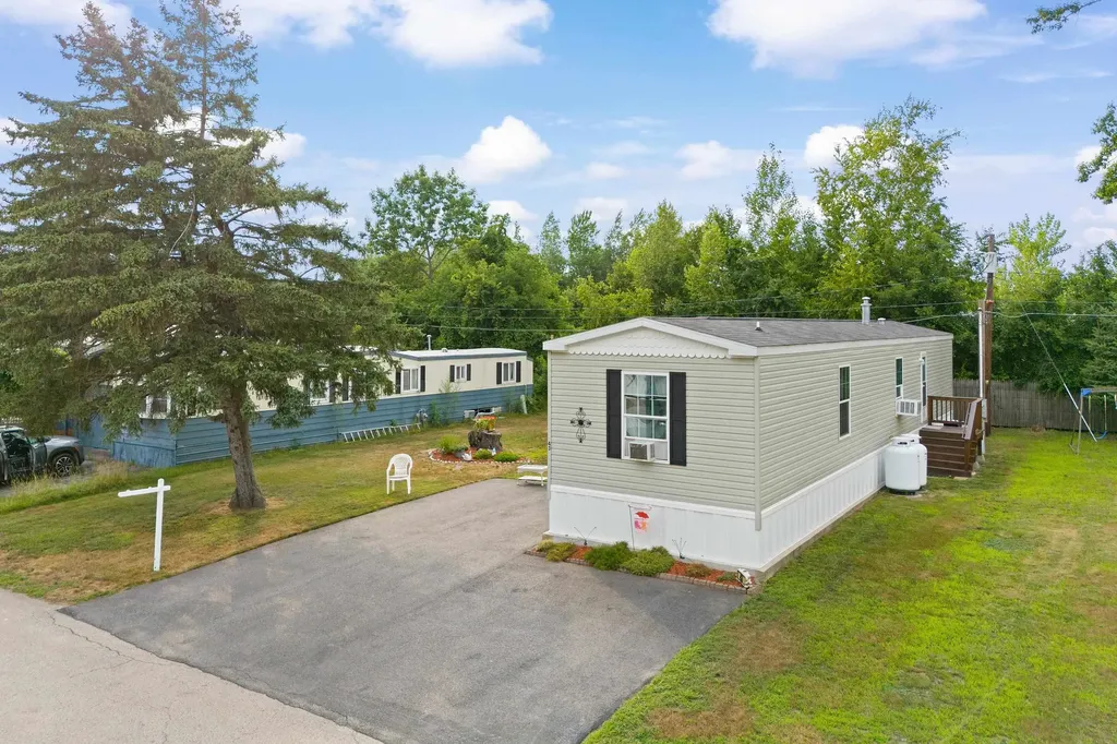 43 Hazel Drive Concord NH 03301