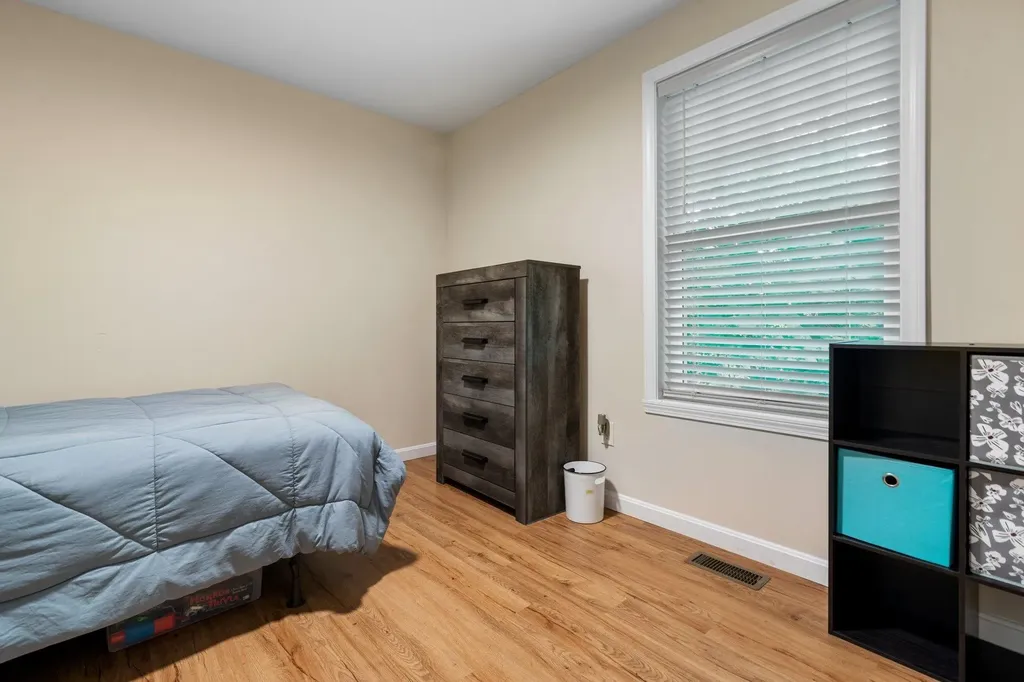 52 Ingalls Street Nashua NH 03060