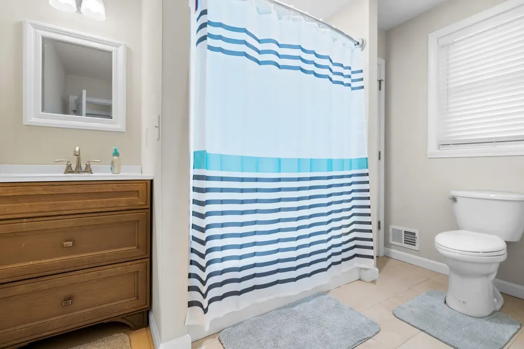 52 Ingalls Street Nashua NH 03060