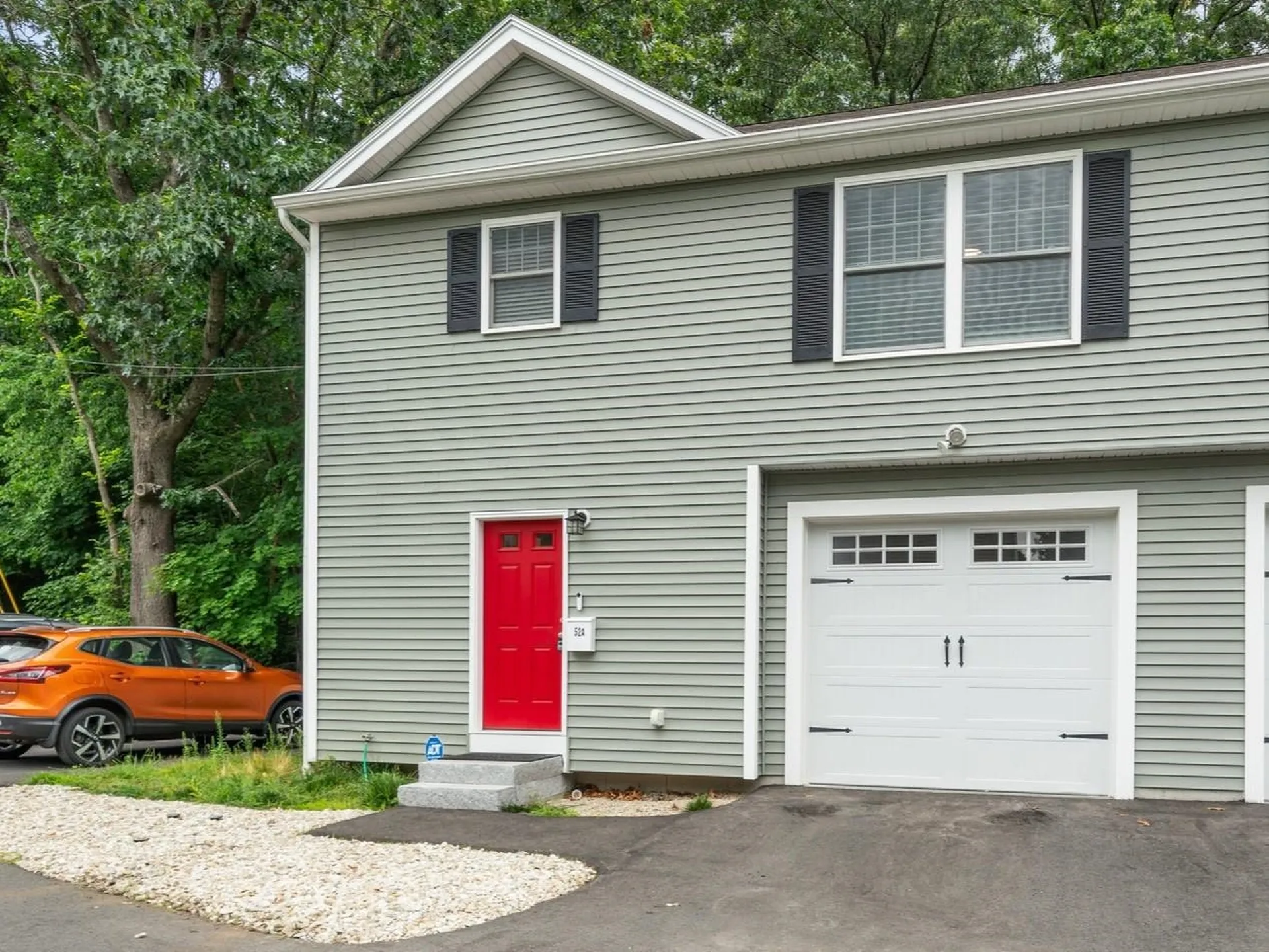 52 Ingalls Street Nashua NH 03060