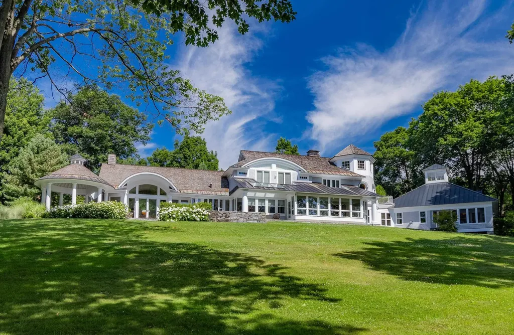 4064 Harbor Road Shelburne VT 05482