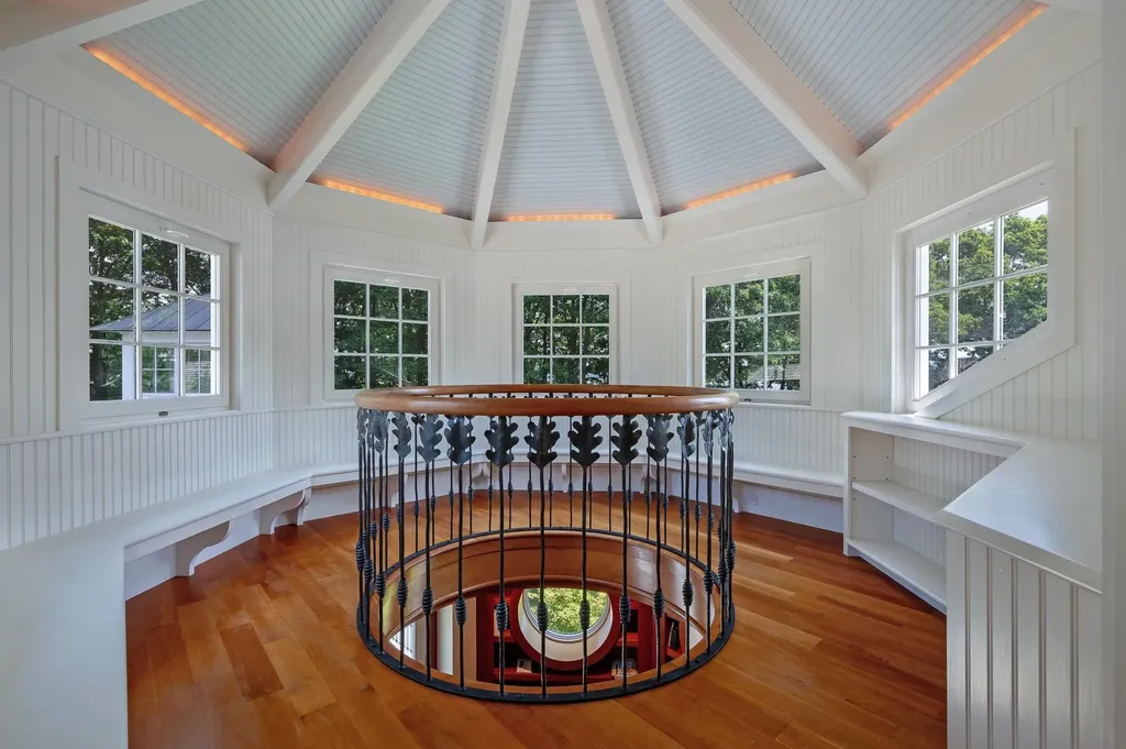 4064 Harbor Road Shelburne VT 05482