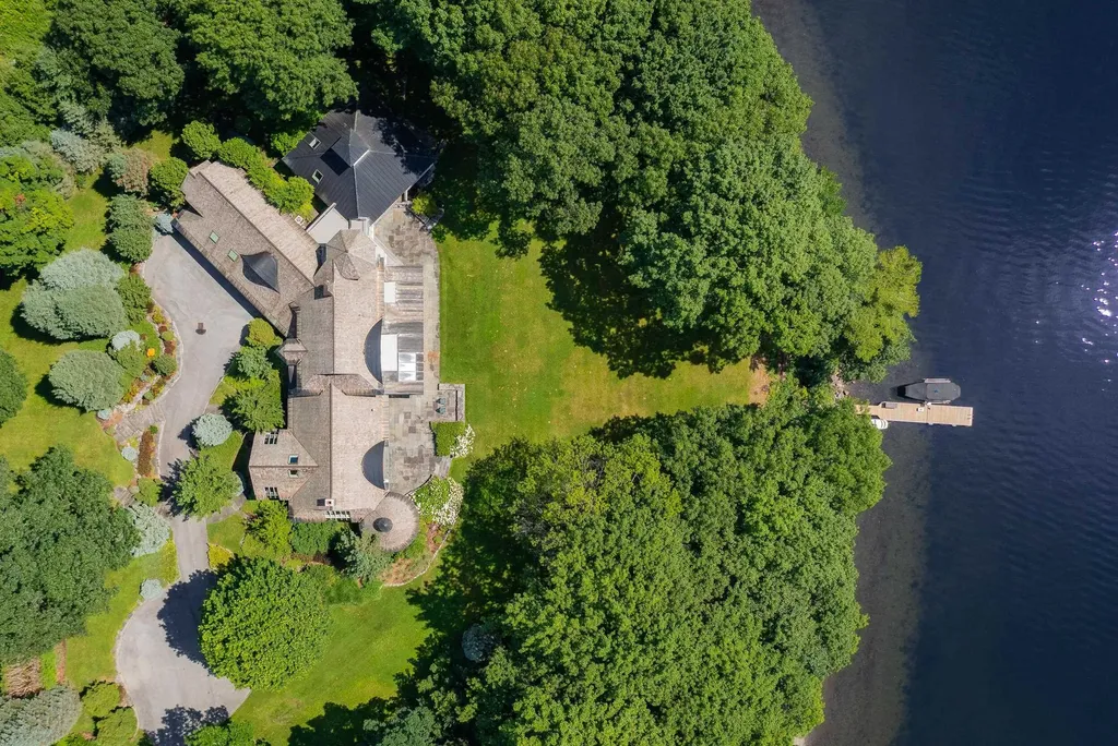 4064 Harbor Road Shelburne VT 05482