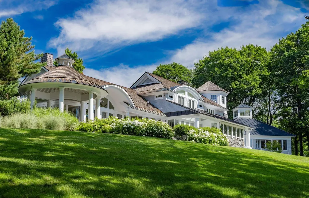 4064 Harbor Road Shelburne VT 05482