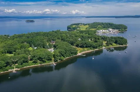 4064 Harbor Road Shelburne VT 05482