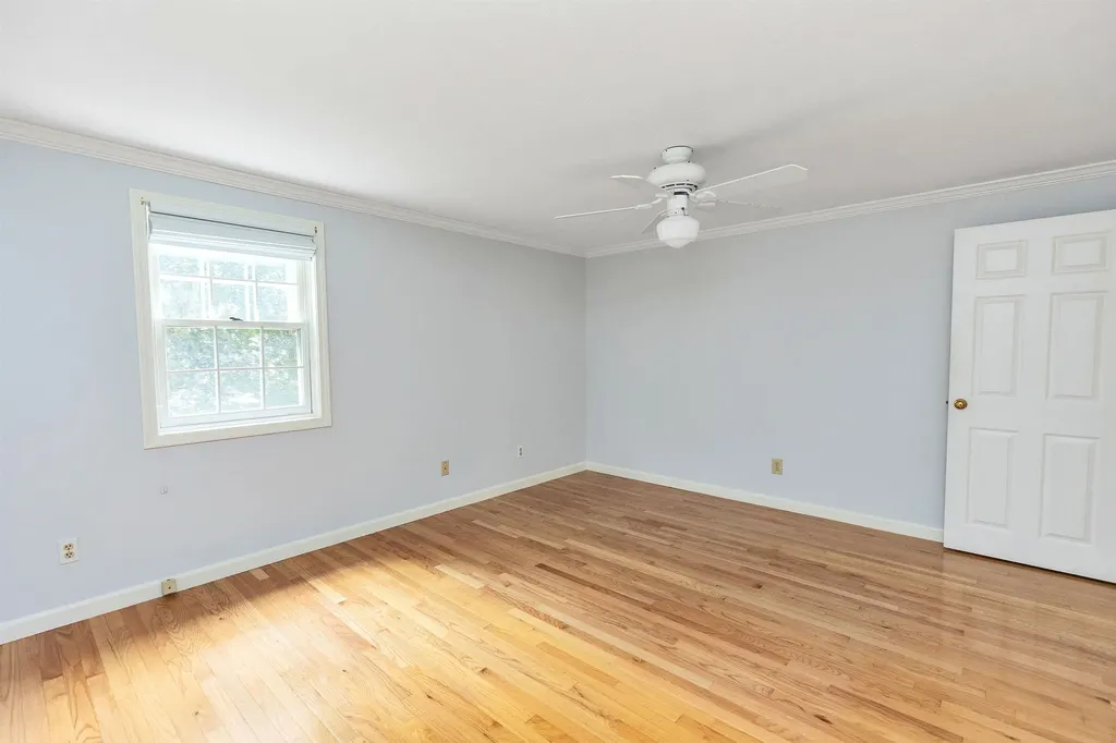 43 Castle Drive Hooksett NH 03106