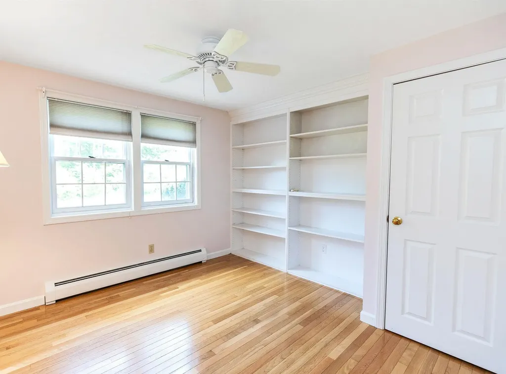 43 Castle Drive Hooksett NH 03106