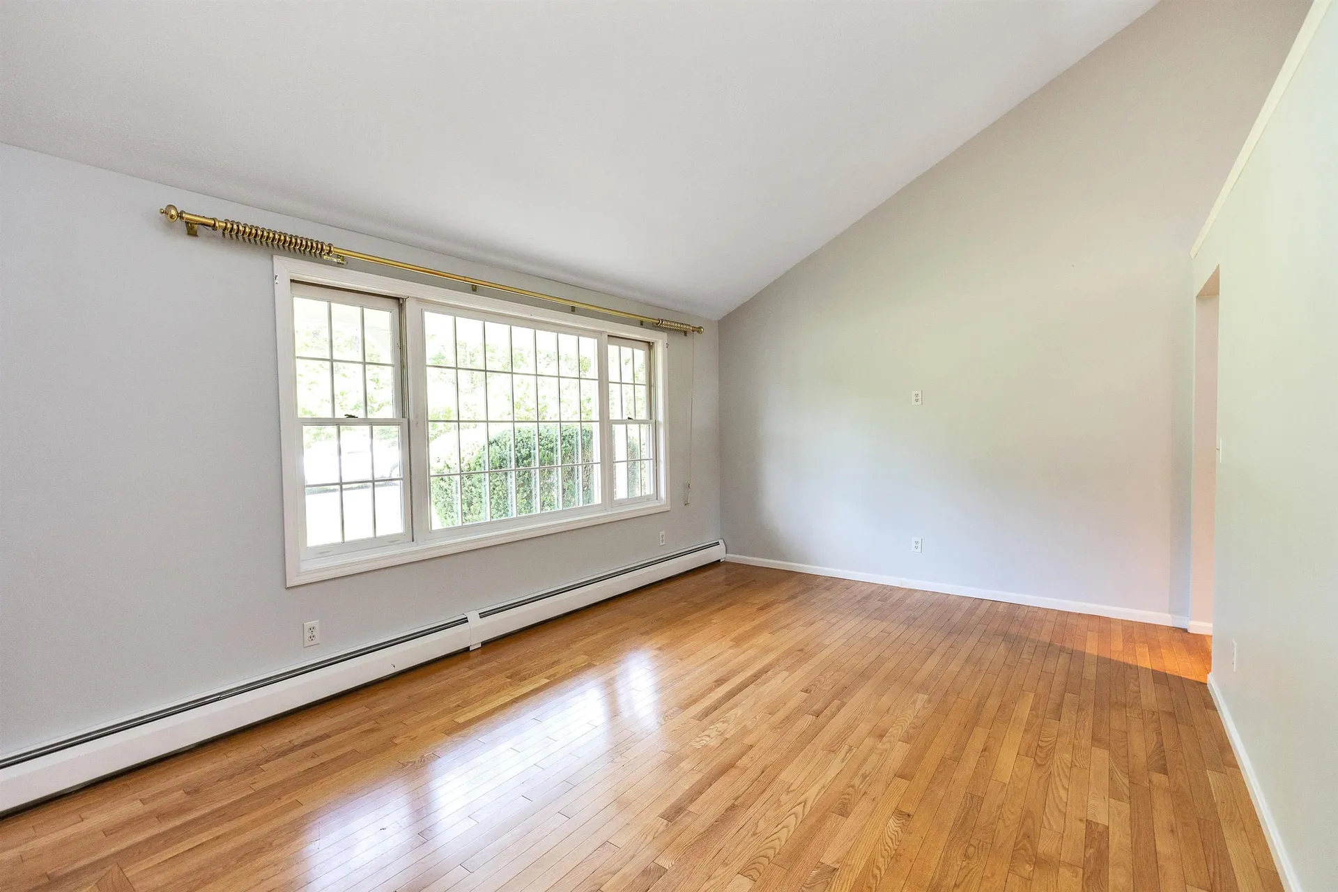 43 Castle Drive Hooksett NH 03106