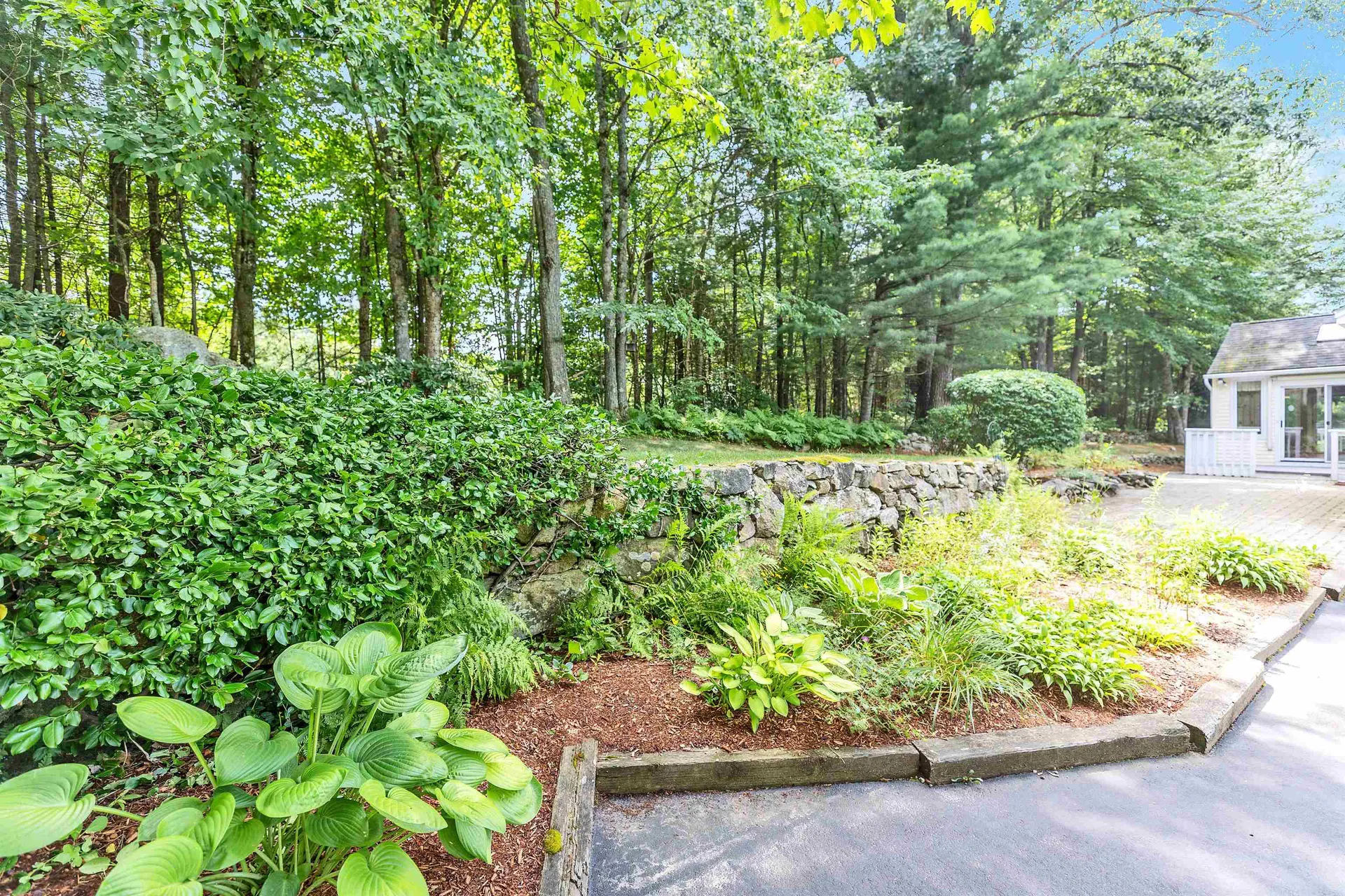 43 Castle Drive Hooksett NH 03106