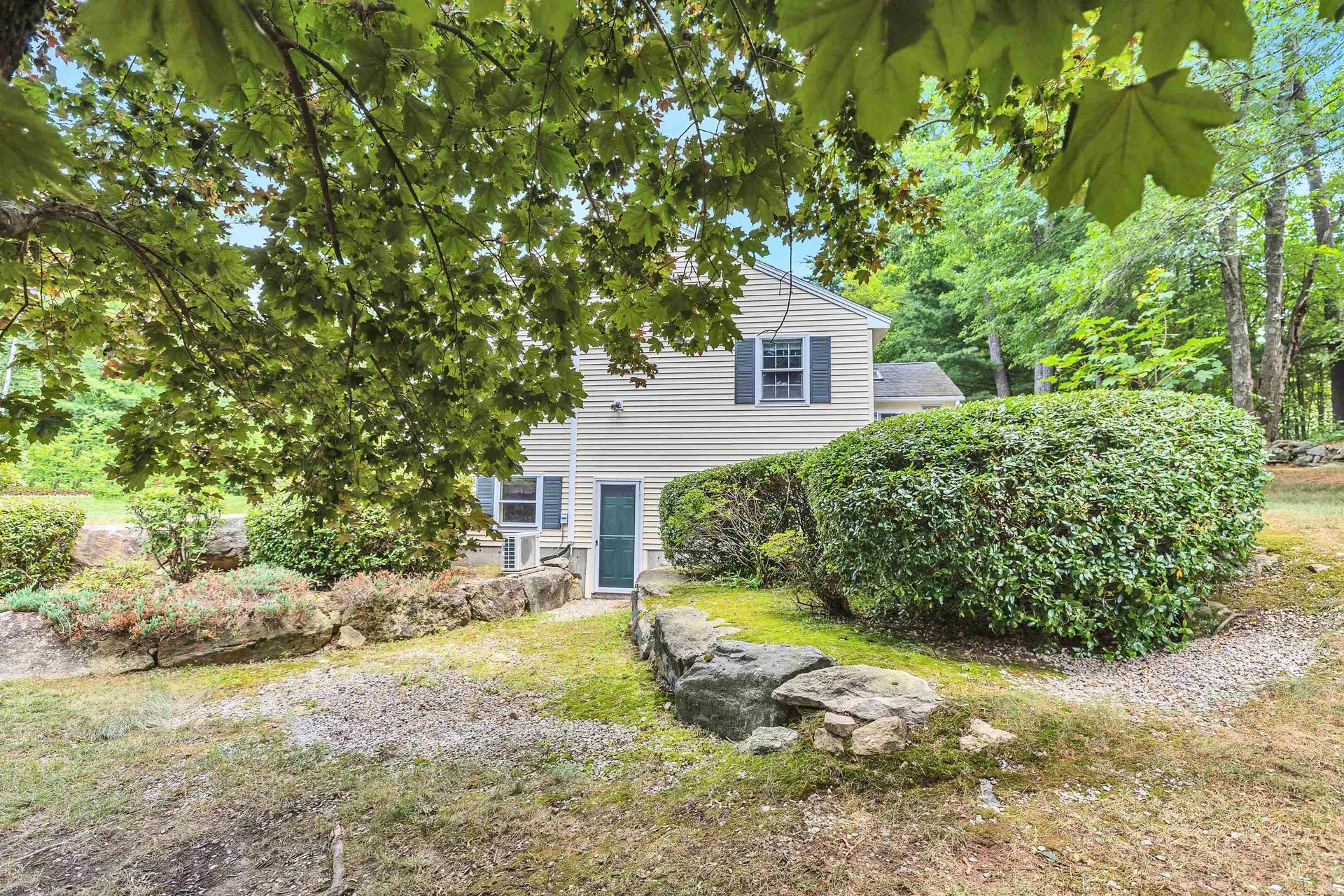 43 Castle Drive Hooksett NH 03106