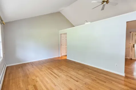 43 Castle Drive Hooksett NH 03106