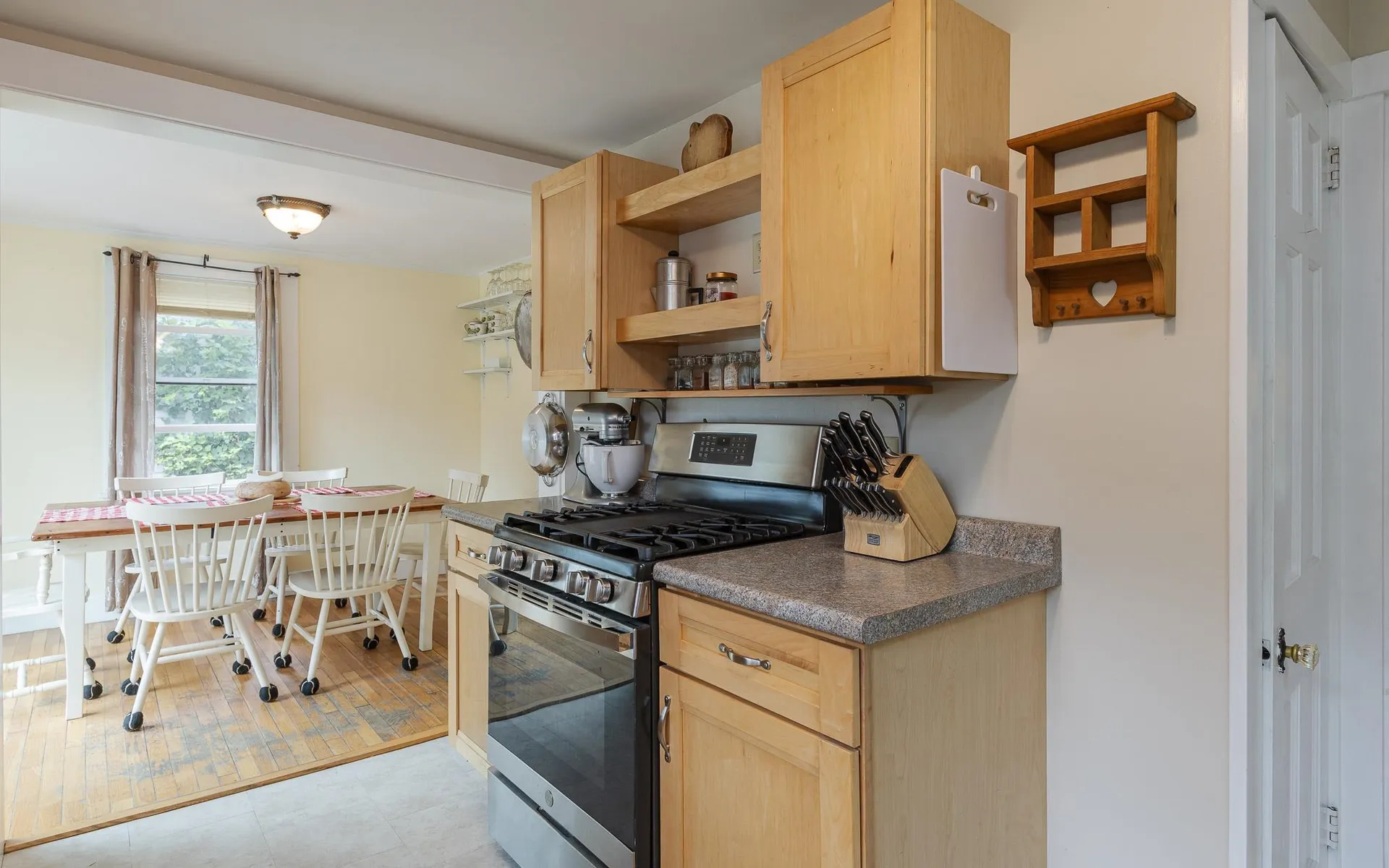 10 Prentiss Lane Walpole NH 03608