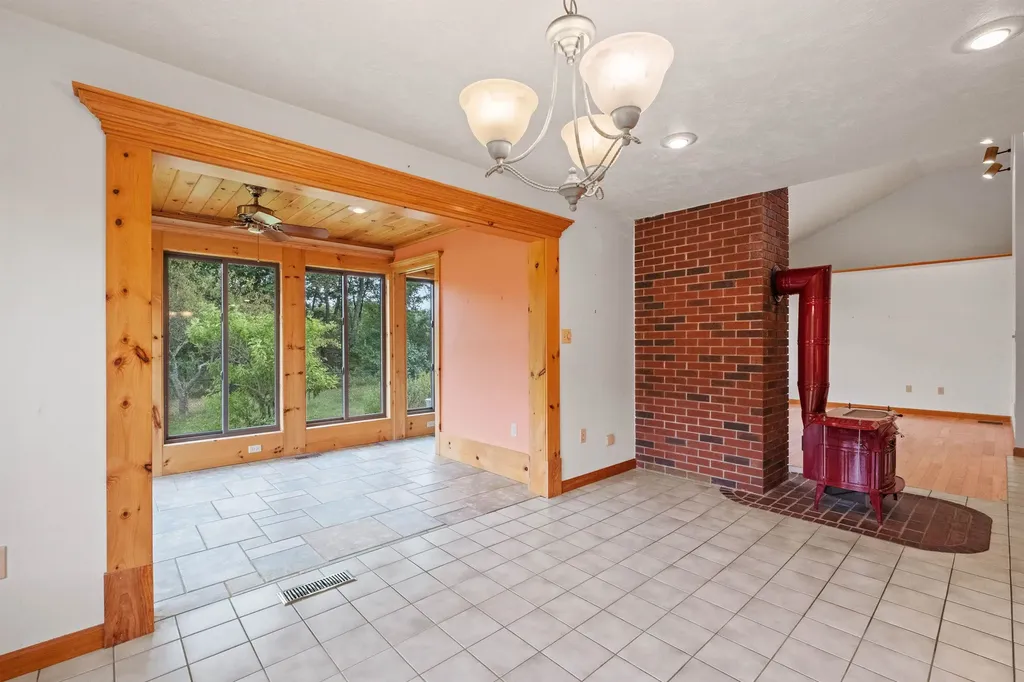 69 Bog Road Goffstown NH 03045