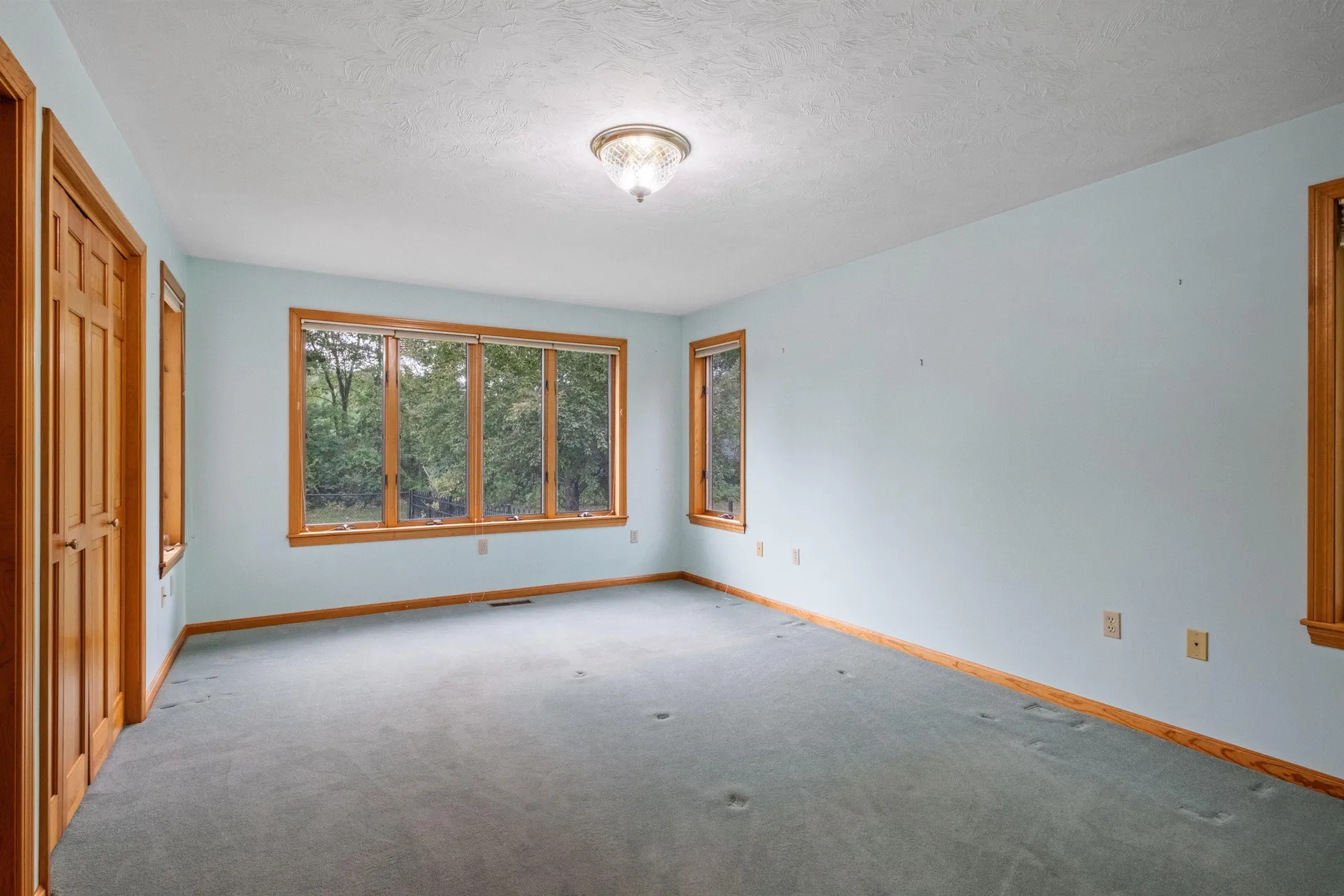 69 Bog Road Goffstown NH 03045