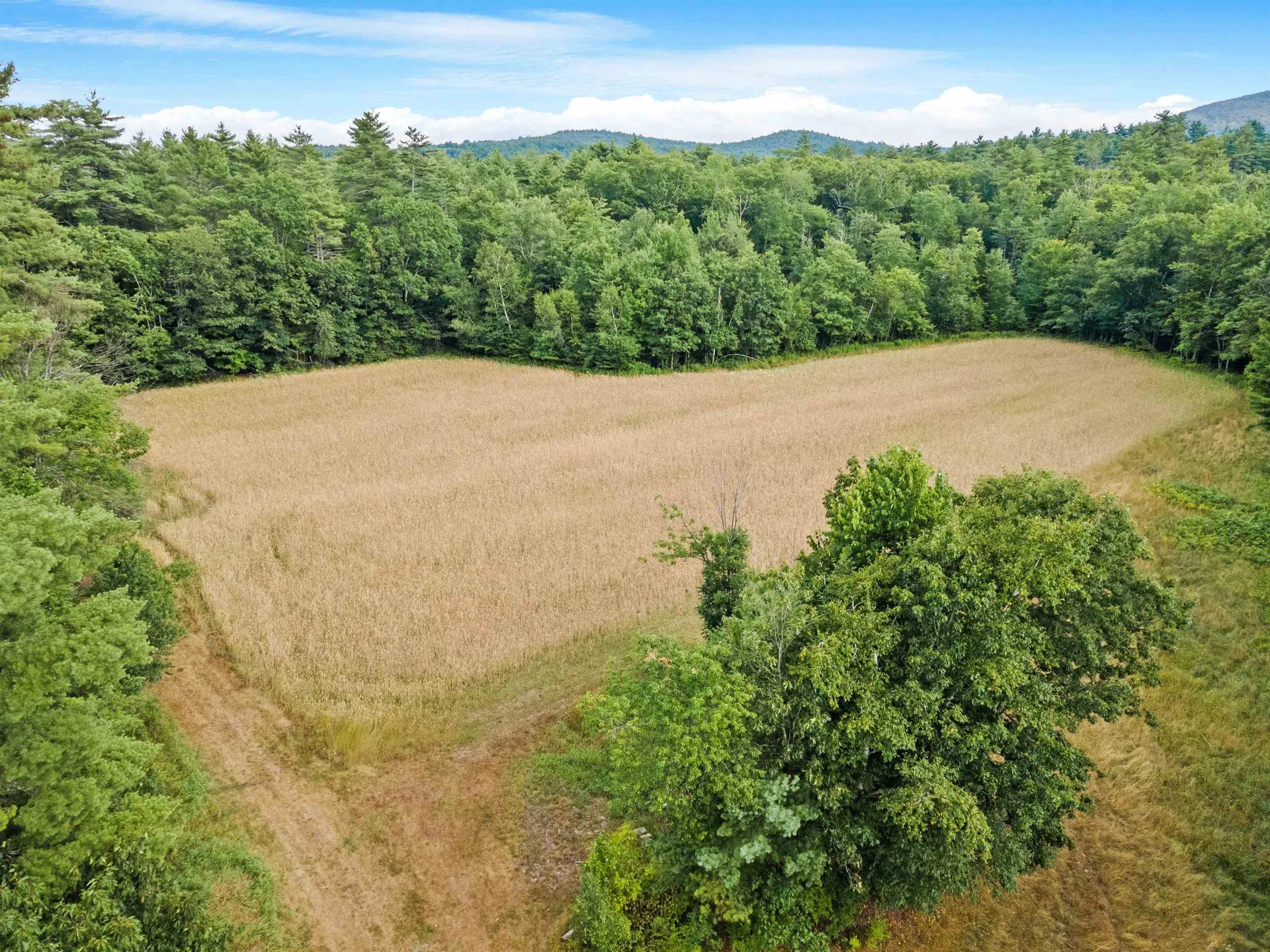 69 Bog Road Goffstown NH 03045