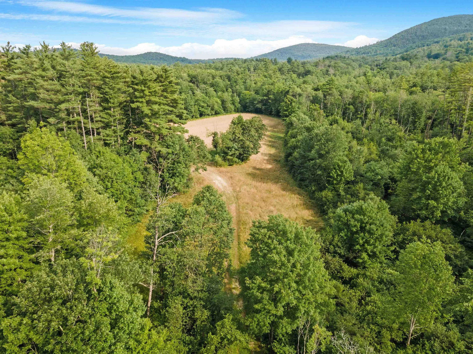69 Bog Road Goffstown NH 03045