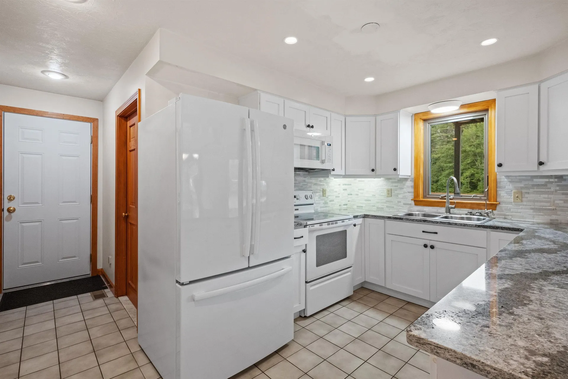 69 Bog Road Goffstown NH 03045