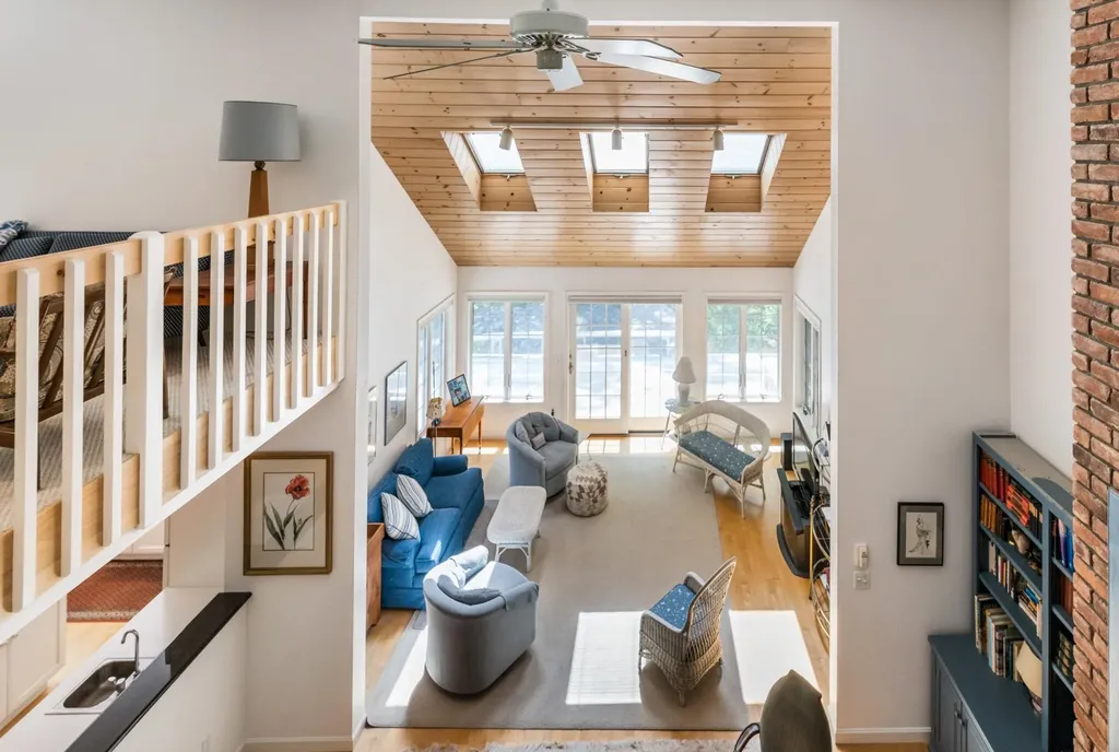 2 Highwood Way Grantham NH 03753