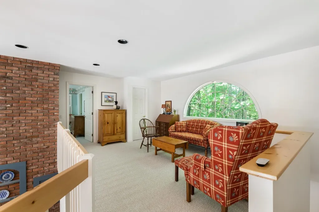 2 Highwood Way Grantham NH 03753