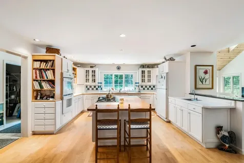 2 Highwood Way Grantham NH 03753